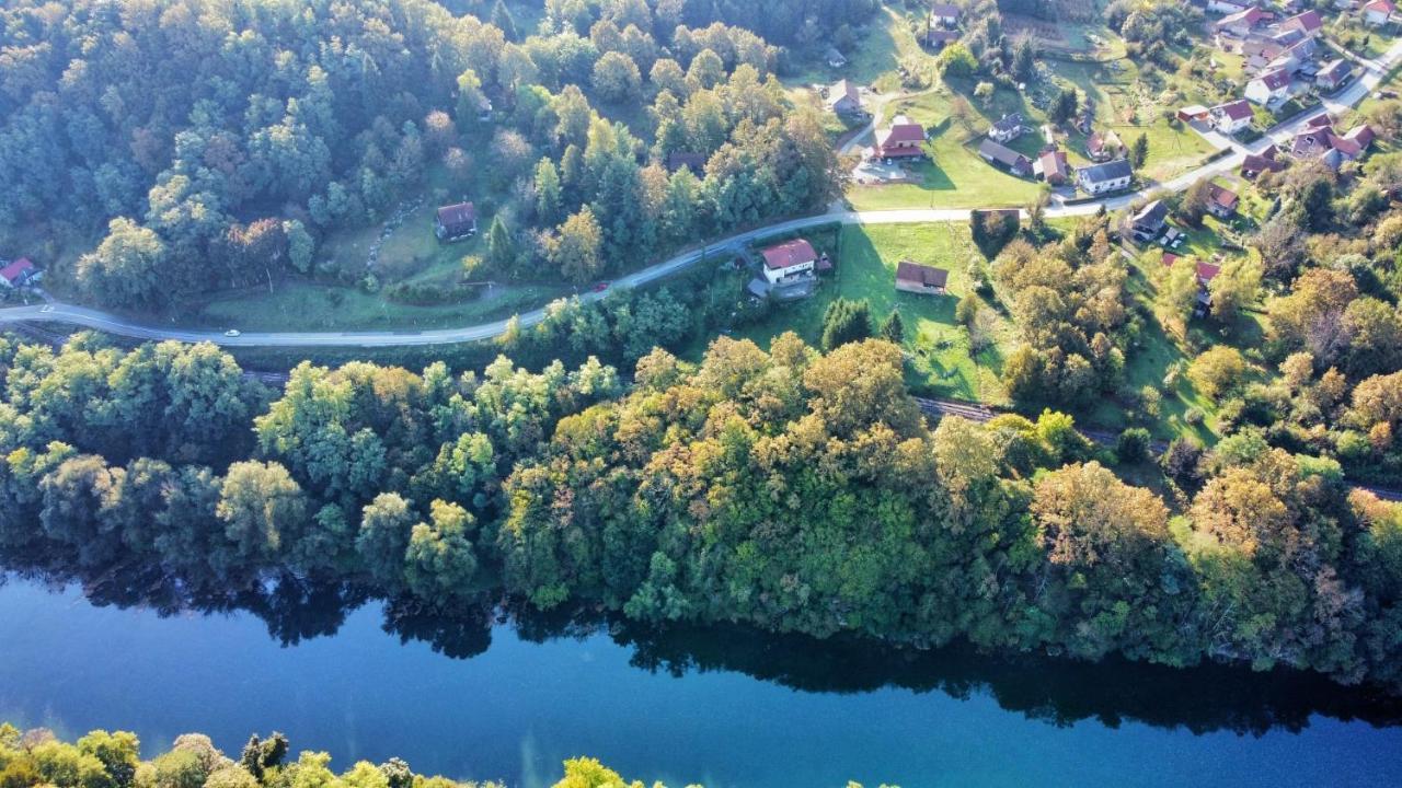 Wooden House Near The River Kupa Kamanje Экстерьер фото
