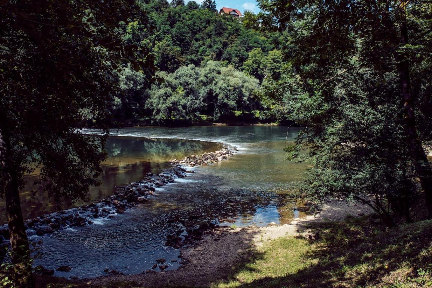 Wooden House Near The River Kupa Kamanje Экстерьер фото
